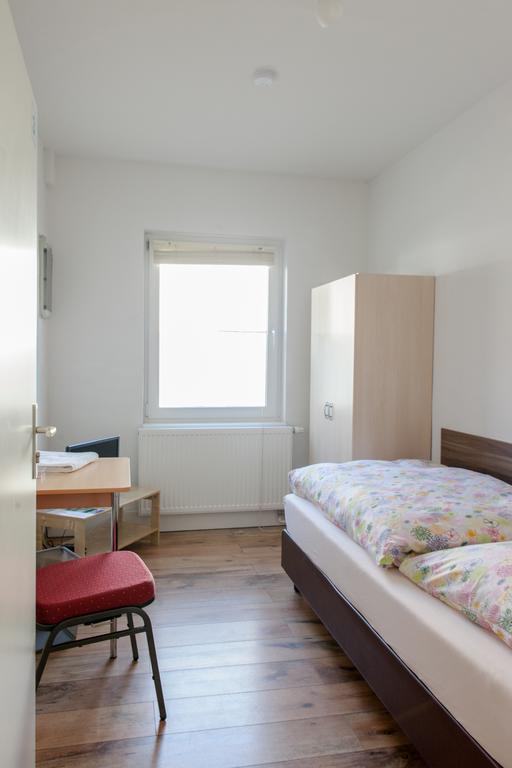 Pension Klingenstr. 23 Hotel Leipzig Room photo